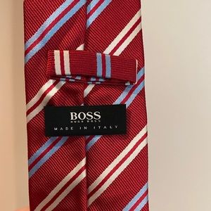 HUGO BOSS MEN’S SUIT TIE